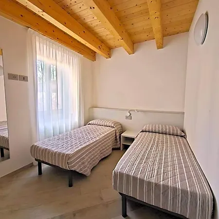 Casa Antico Borgo - 1 4* برنزوني سول جاردا